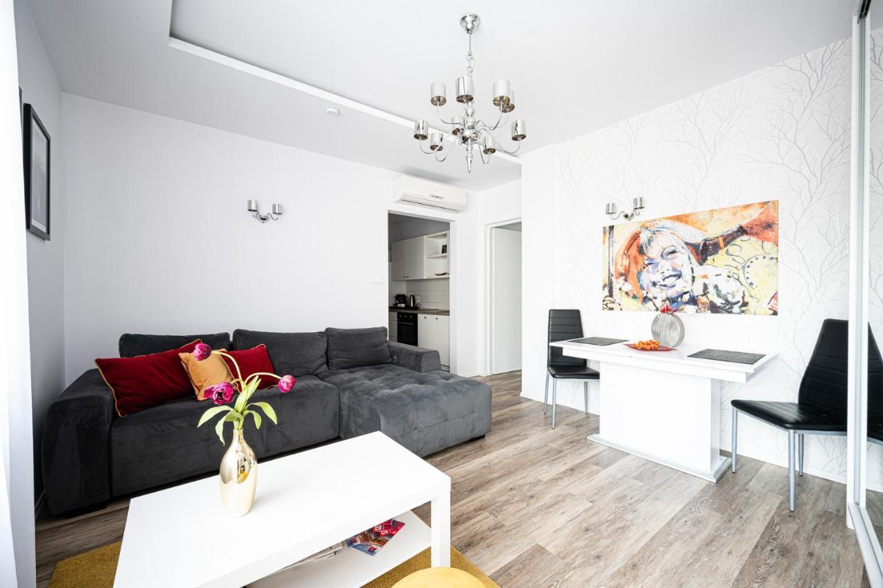 Ferienwohnung Saint Seven Szegedin Exterior foto