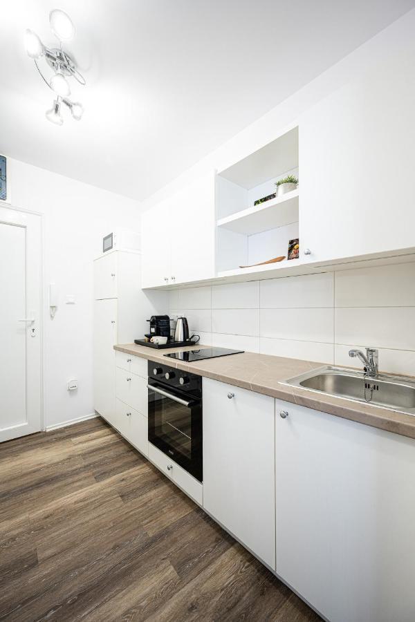 Ferienwohnung Saint Seven Szegedin Exterior foto